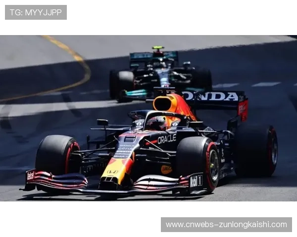 法拉利双车退赛积分清零，红牛车队积分榜反超跃居第三。